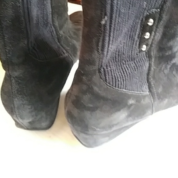 Aquatalia black suede wedge boot-sz 8 1/2 - Picture 4 of 6